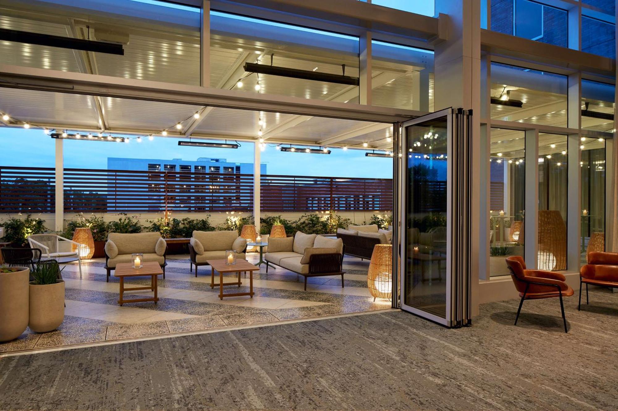 Hilton Garden Inn Montreal Midtown, Quebec, Canada Exterior foto