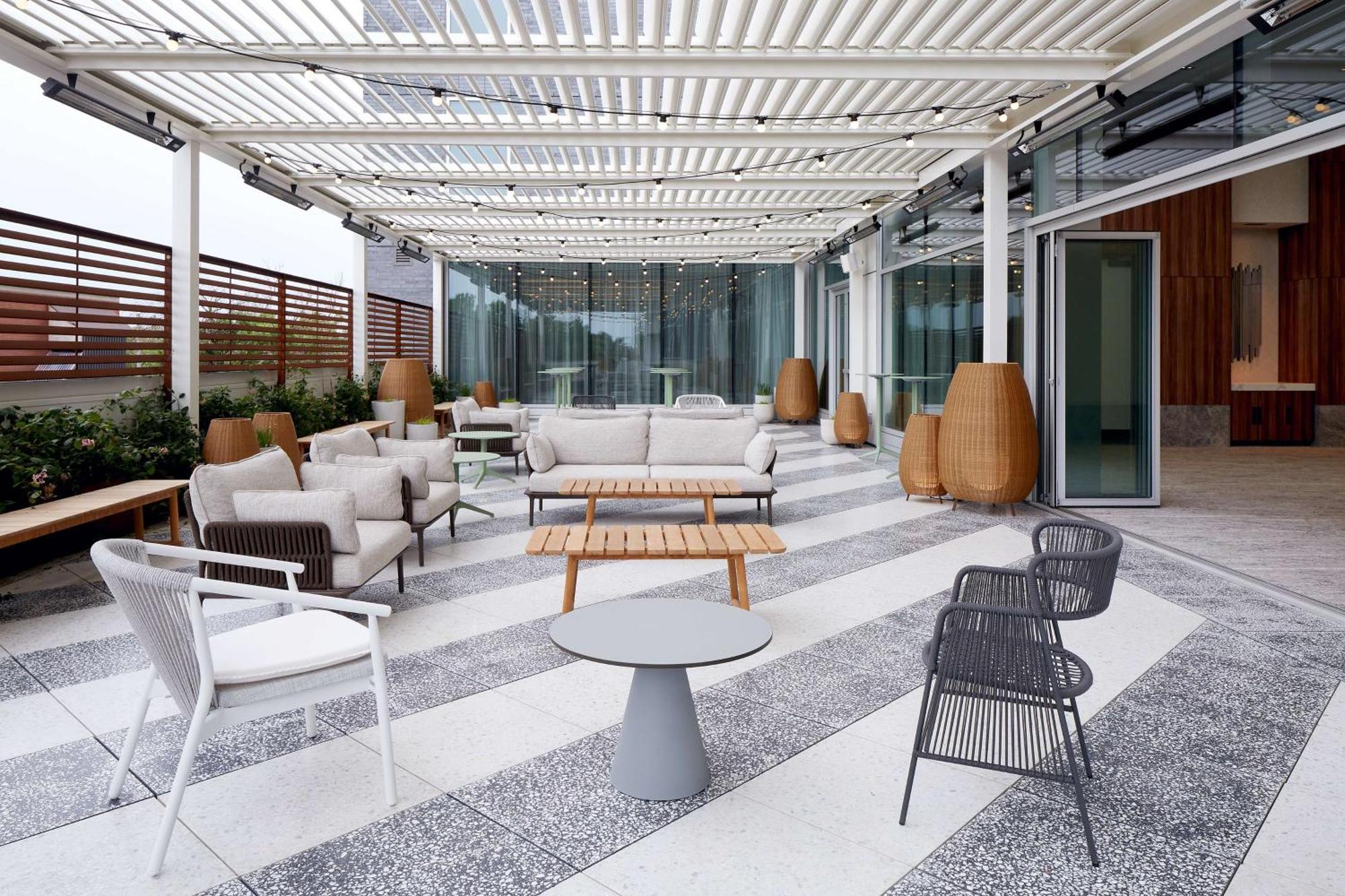 Hilton Garden Inn Montreal Midtown, Quebec, Canada Exterior foto